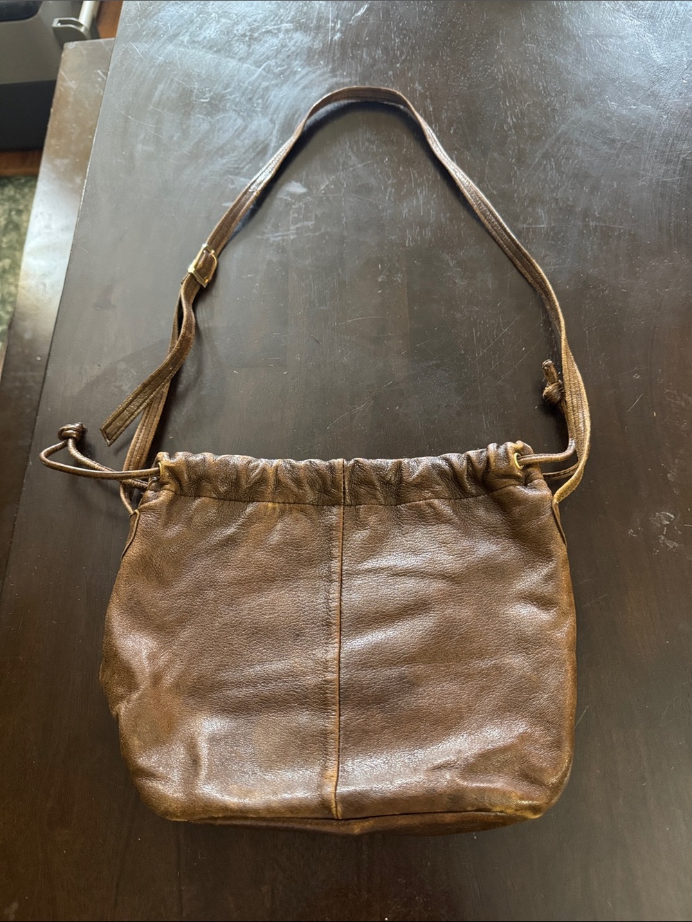 Vintage Relaxed Drawstring Leather Shoulder Bag in Brown